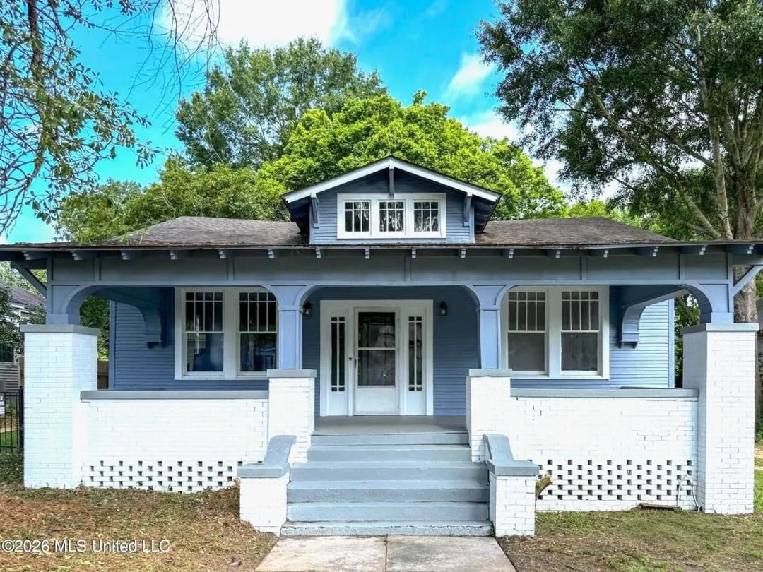 Historic Renovated Bungalow McComb MS 