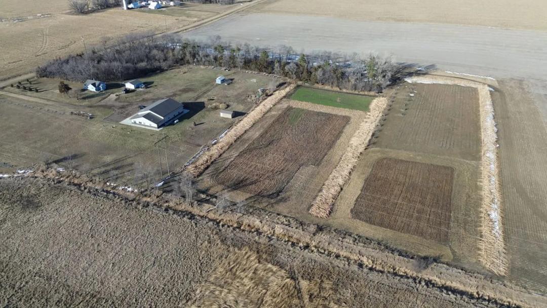 Minnehaha County, SD 14 Acres with Shouse and House