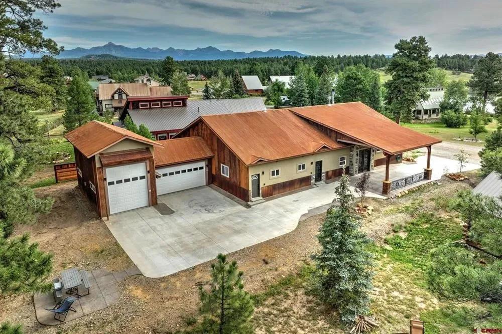 165 Beaver Circle (831902)