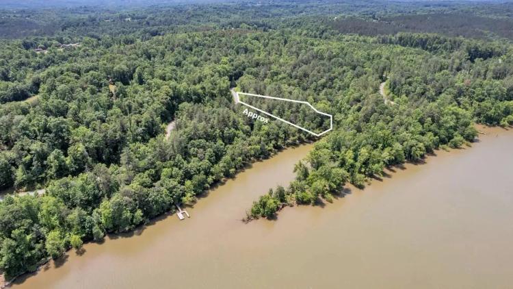 Waterfront Lot in Lake Rhodhiss Estates