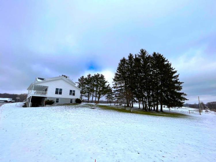 7 Bedrooms1.5 Bathroom on 42.42 Acres at 7468 Albro Rd