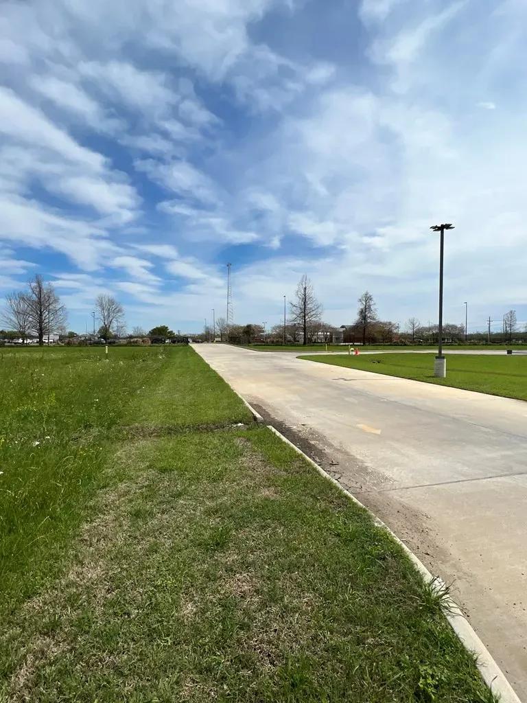 tbd-hwy-84-w-other-lou-4