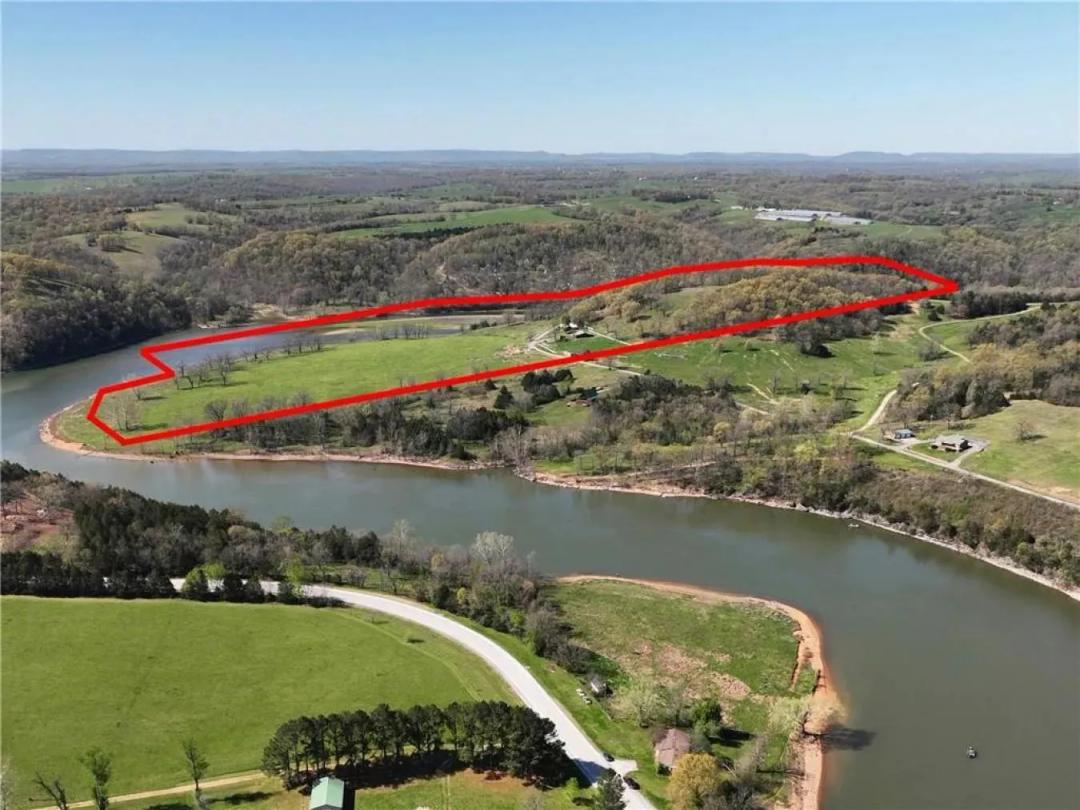 Ozark Lakefront and Creekside Retreat
