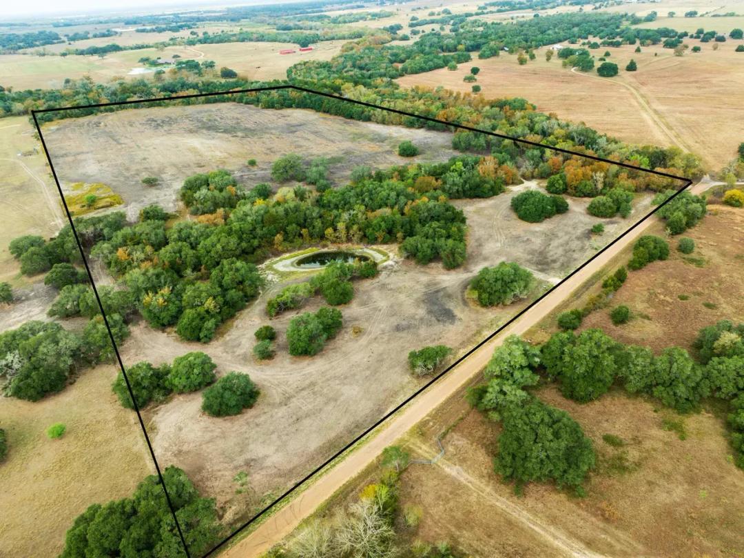 1250 Ladewig Ln. in Schulenburg