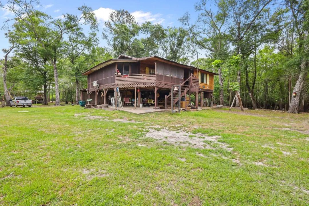 10 Cabin Road