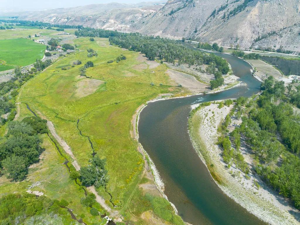 Riverfront on the Salmon