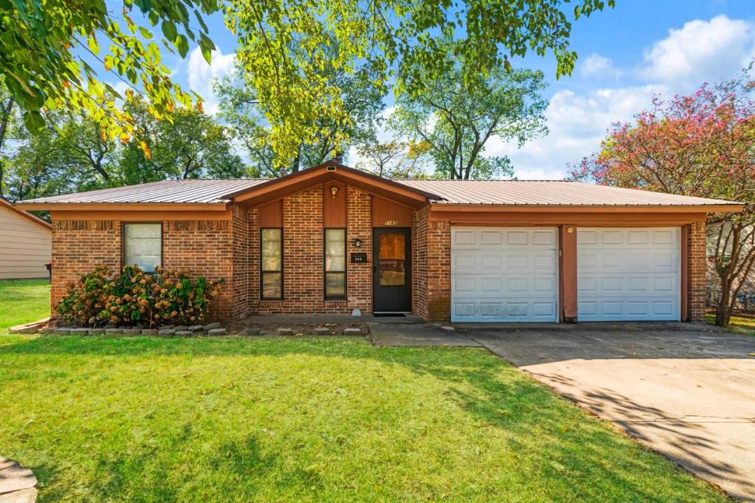Updated 3-Bedroom Home & Investment Property in Paris, TX