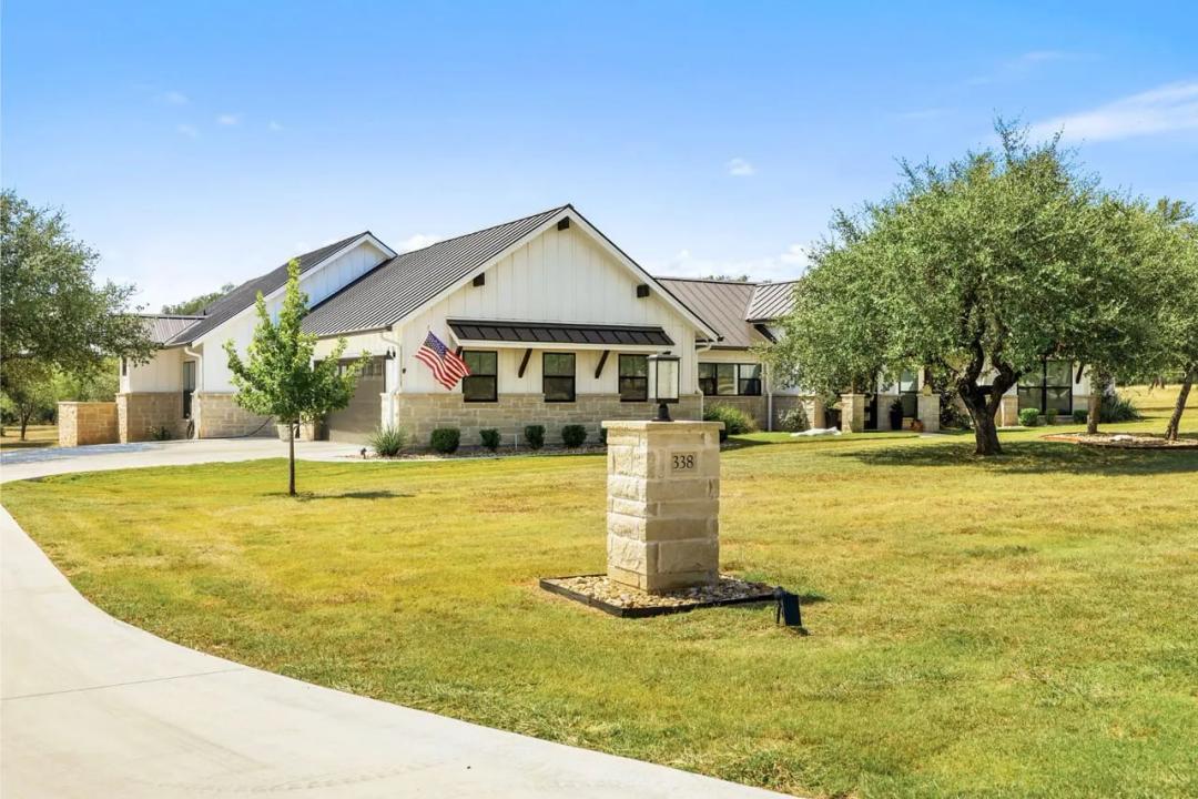 338 Morning Dew Dr, Round Mountain, TX