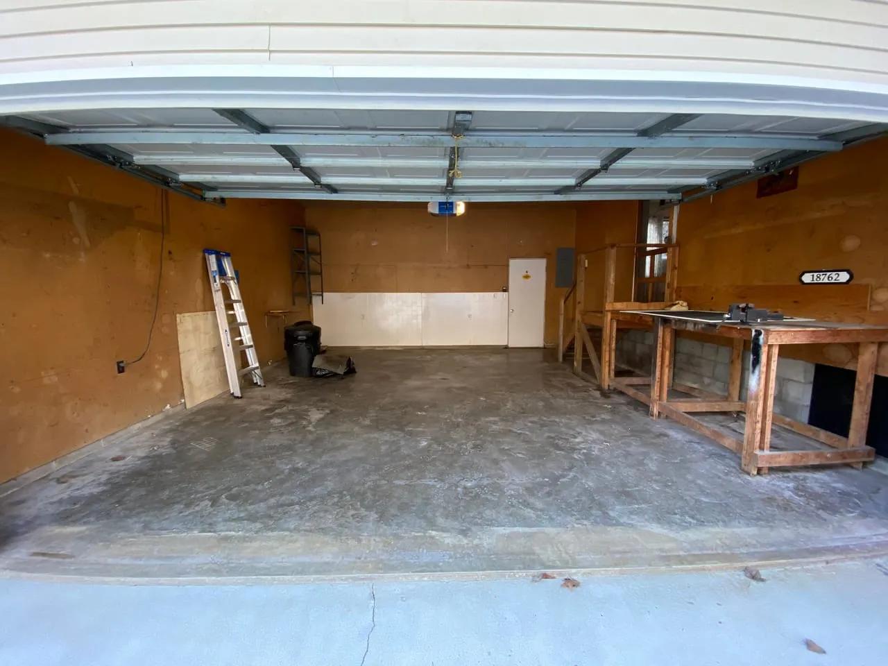 76206687-32