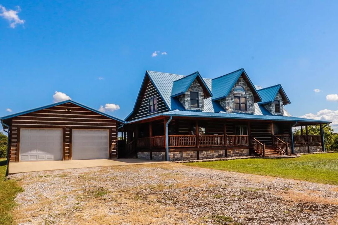 Custom Log Home on Large Acreage