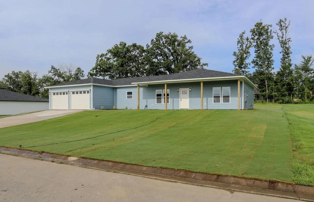 Brand New 3-Bed Home For Sale in Poplar Bluff, MO