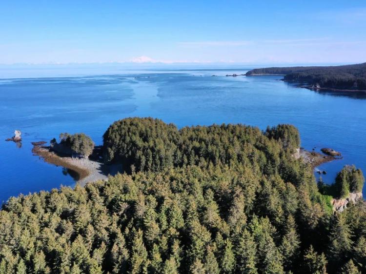 Passage Island &amp; Coal Cove