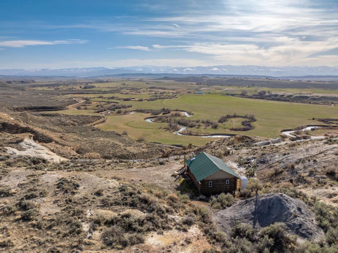 Eagle’s Nest Cabin