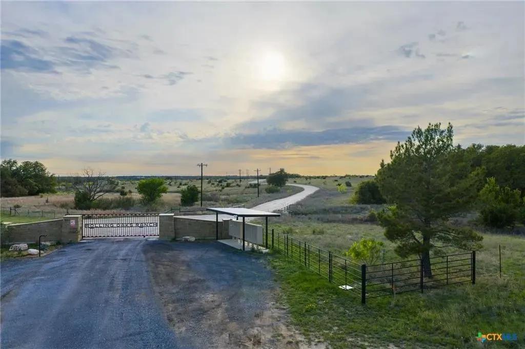   417 Blackjack Oak Drive, Goldthwaite, Texas 76844