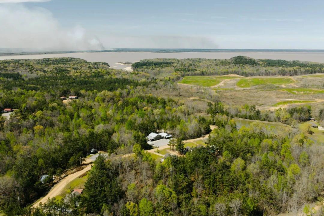 A Cabin on 3 Acres in Grenada County, MS