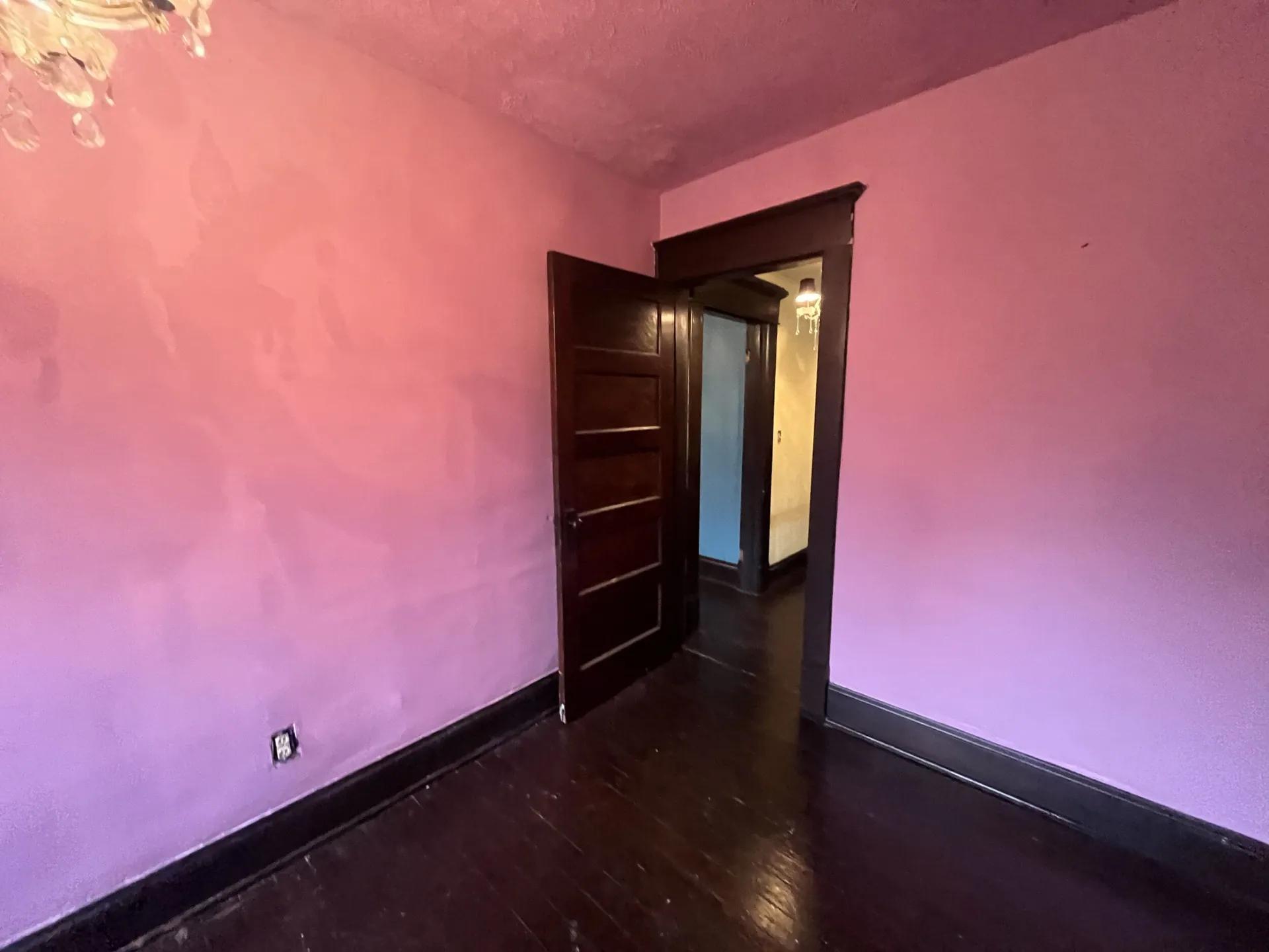 77227915-98