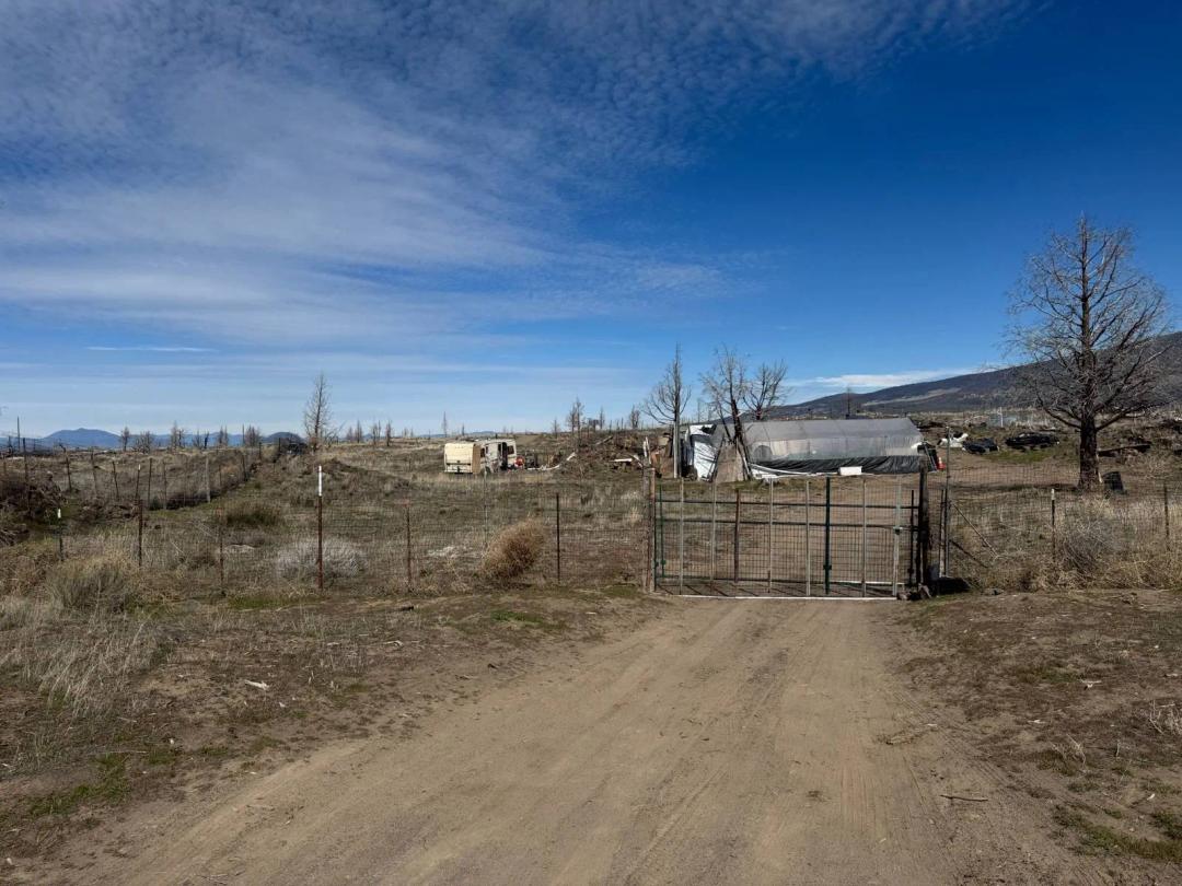 2.00 Acres at 3 Carnes