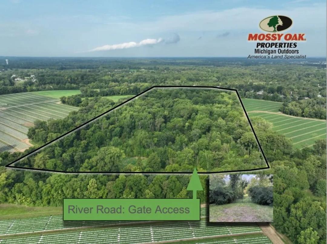 St. Joseph Michigan River Frontage 39.1 acres +/-