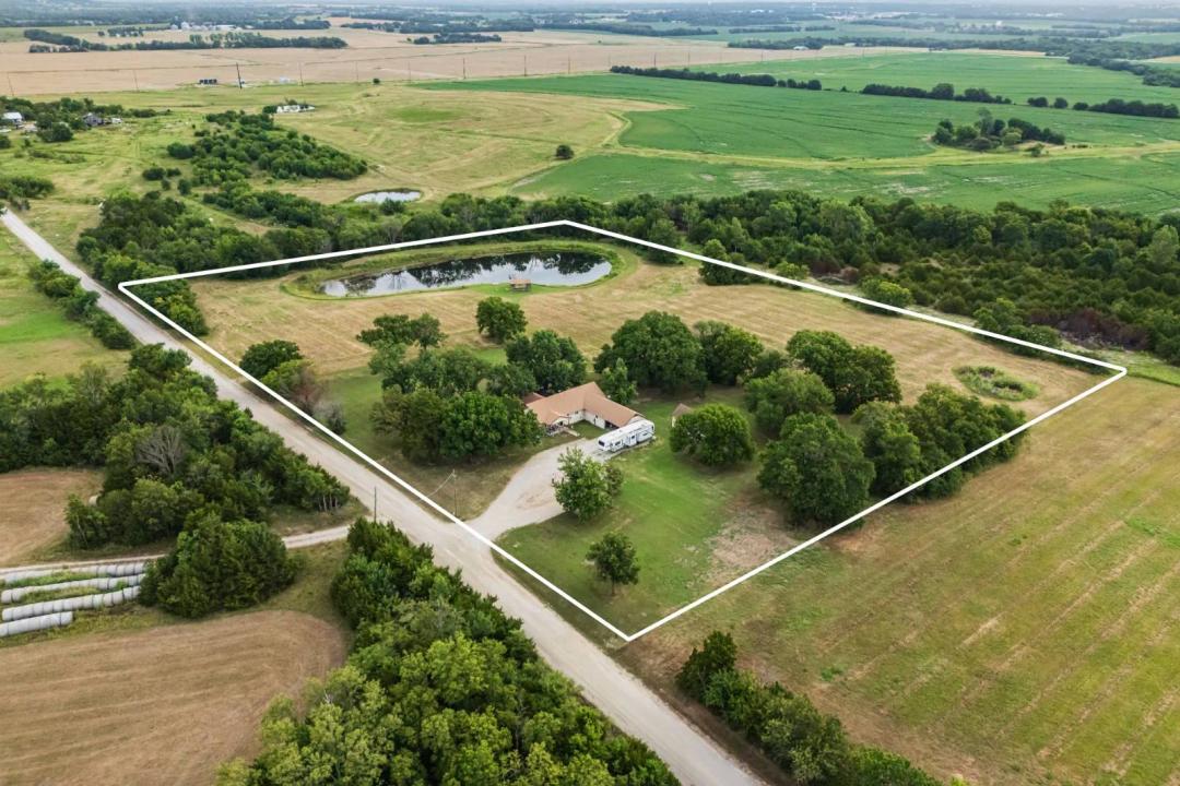 Country Living on 10± Acres with a Stocked Pond MG Co, KS