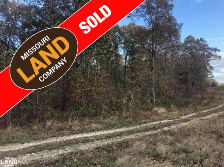 29 acres    Tbd Cougar way  Cole CampMO