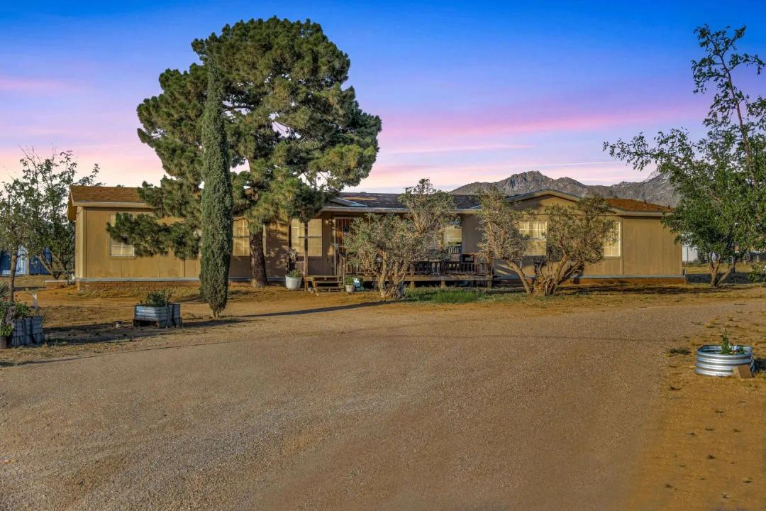 2-Acre Mountain Country Home in Las Cruces, New Mexico for Sale