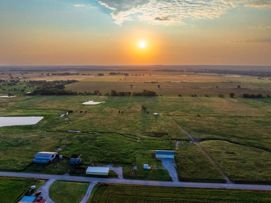 8 N 3990 Rd, Dewey, OK 74029