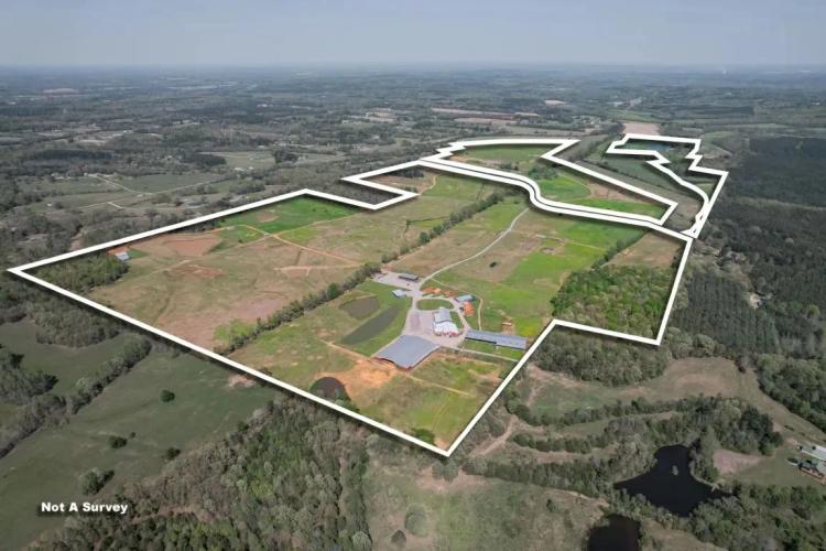 Premier Tennessee Ranch & Event Center for Sale