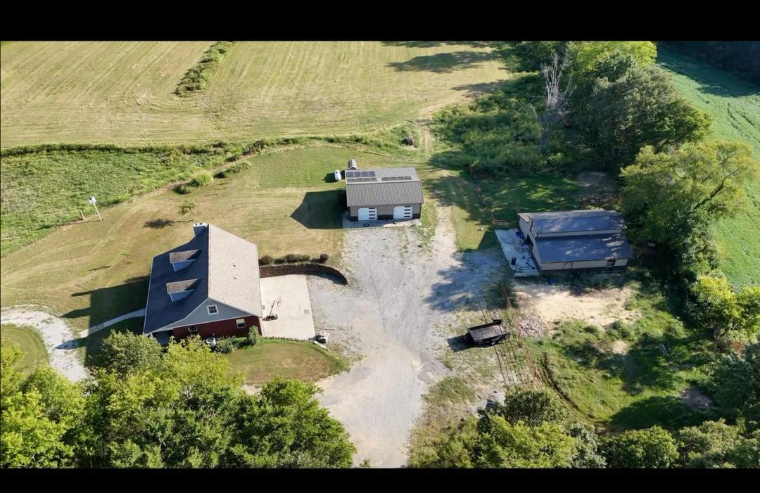 Spacious Living in this 5-Bed 3-Bath Home in Advance, MO 