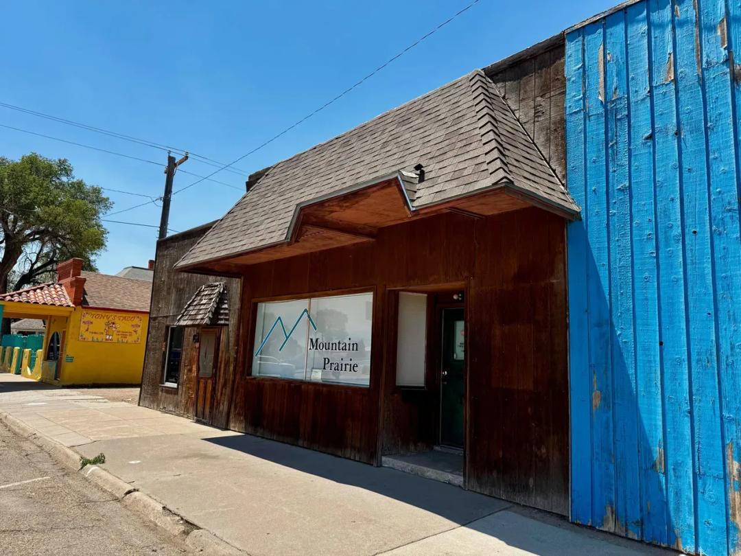 621 & 623 Carson Avenue