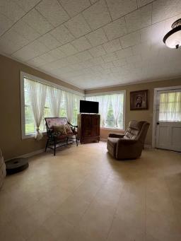 1237-main-st-woodville-13