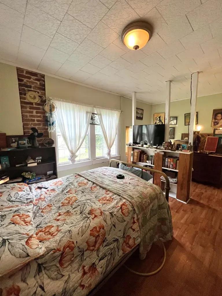 1237-main-st-woodville-22