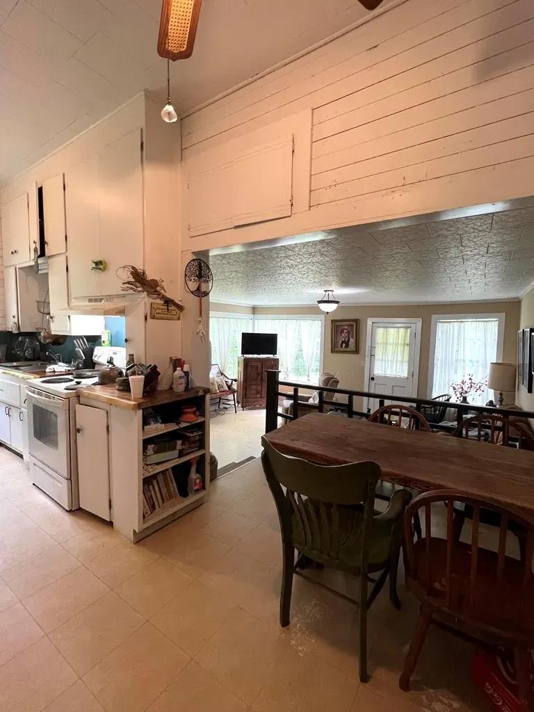 1237-main-st-woodville-8
