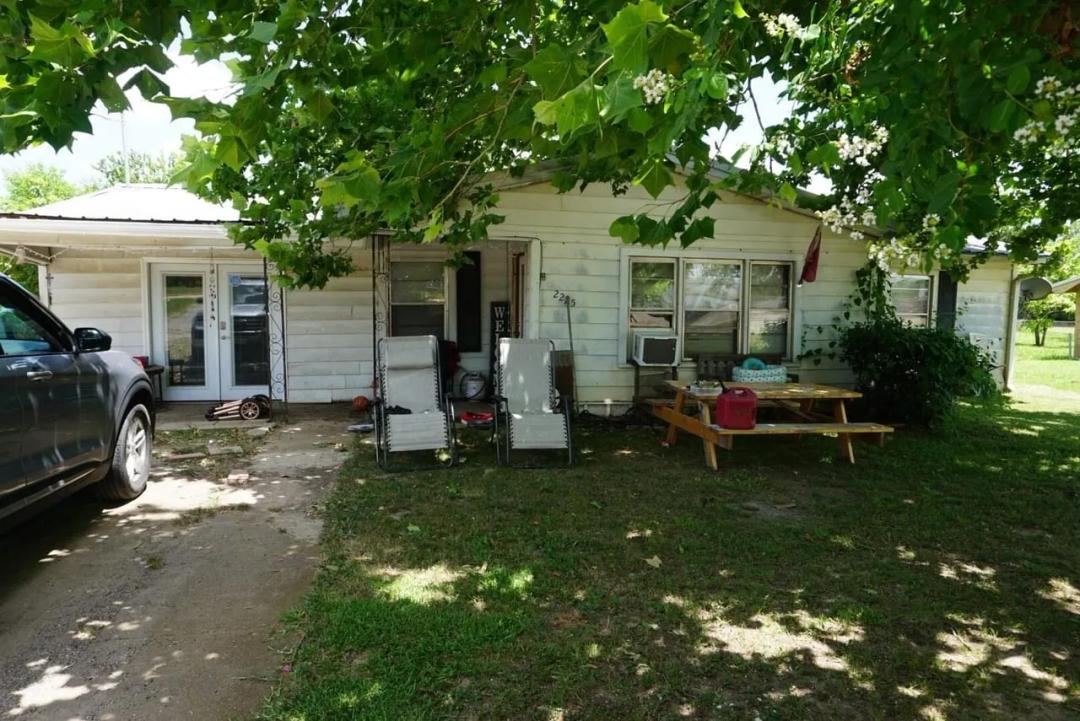 2269 & 2275 Church Street Paris, TX 75460