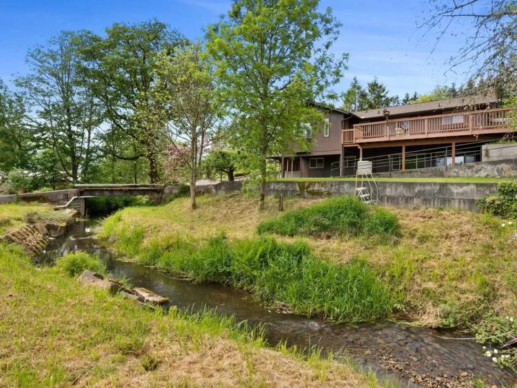 Dillenbaugh Creek Farm