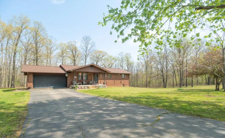 Beautiful Home on 39+/-AC in Naylor, MO
