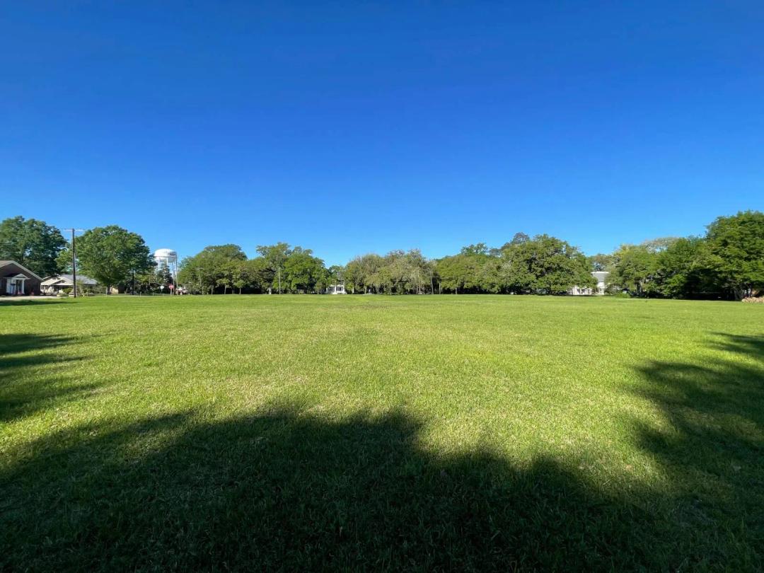 1.20 Acres at 106 Main St