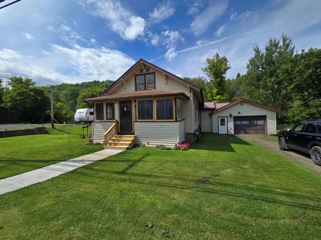 House with Heated Detached Garage in Allentown NY 5814 State Route 417