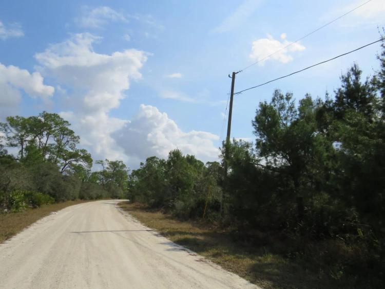 NICE LOT ON QUIET STREET IN LEISURE LAKES