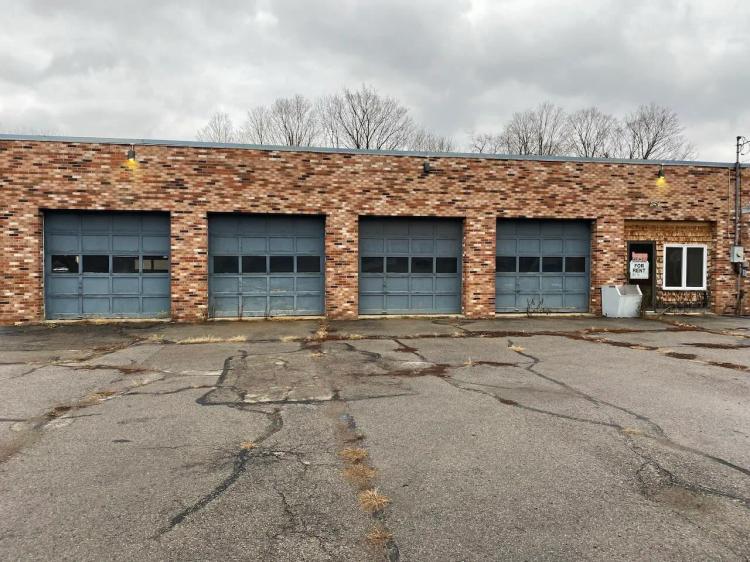 4 Bay Commercial Garage in Wellsville NY 2006 Stannards Road