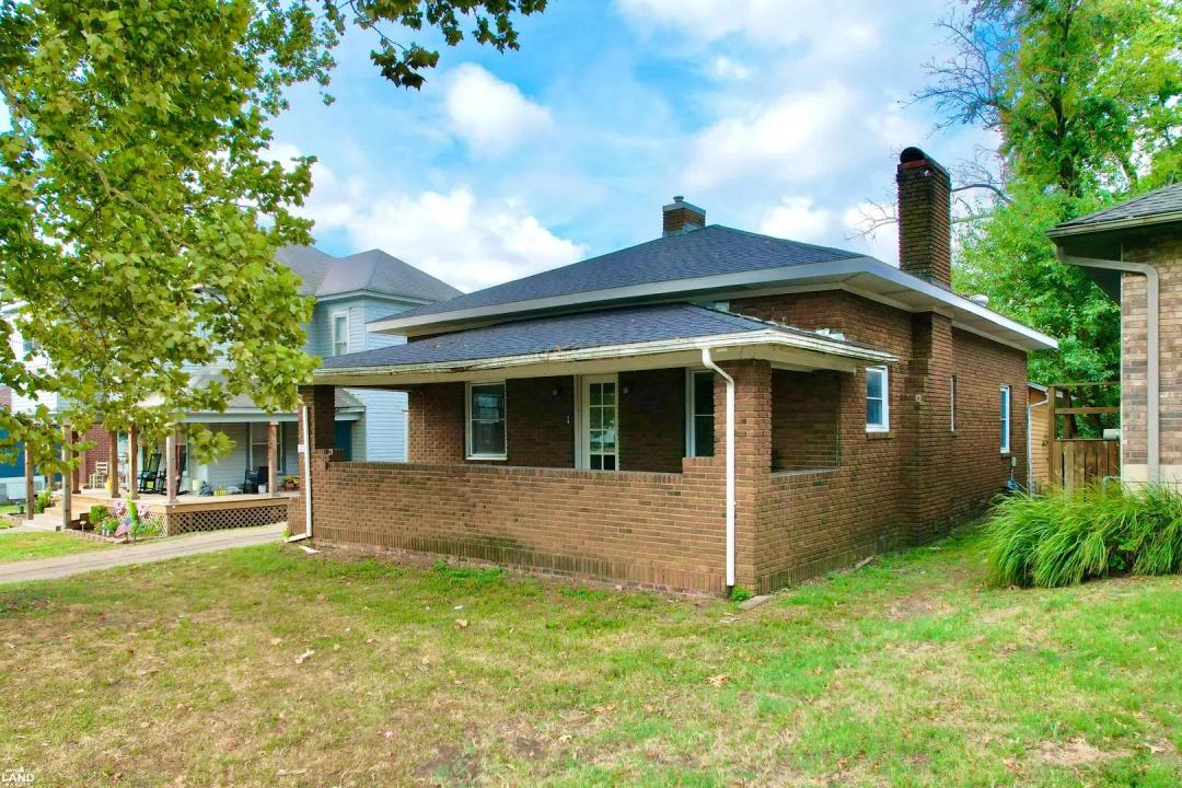 Close to Downtown - 3 Bed, 2 Bath