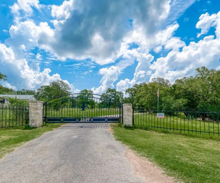 3349 Brunes Mill Road, Columbus, TX 78934