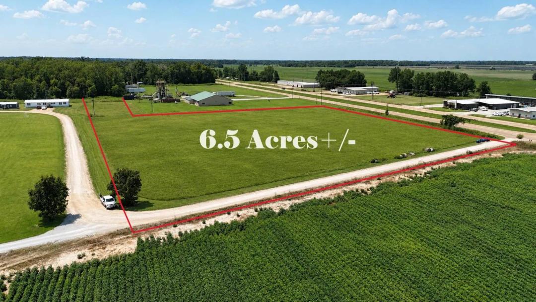 Prime Commercial Opportunity on Hwy 82 East - Greenwood, MS.