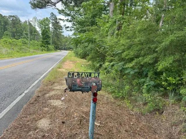 81748864-22