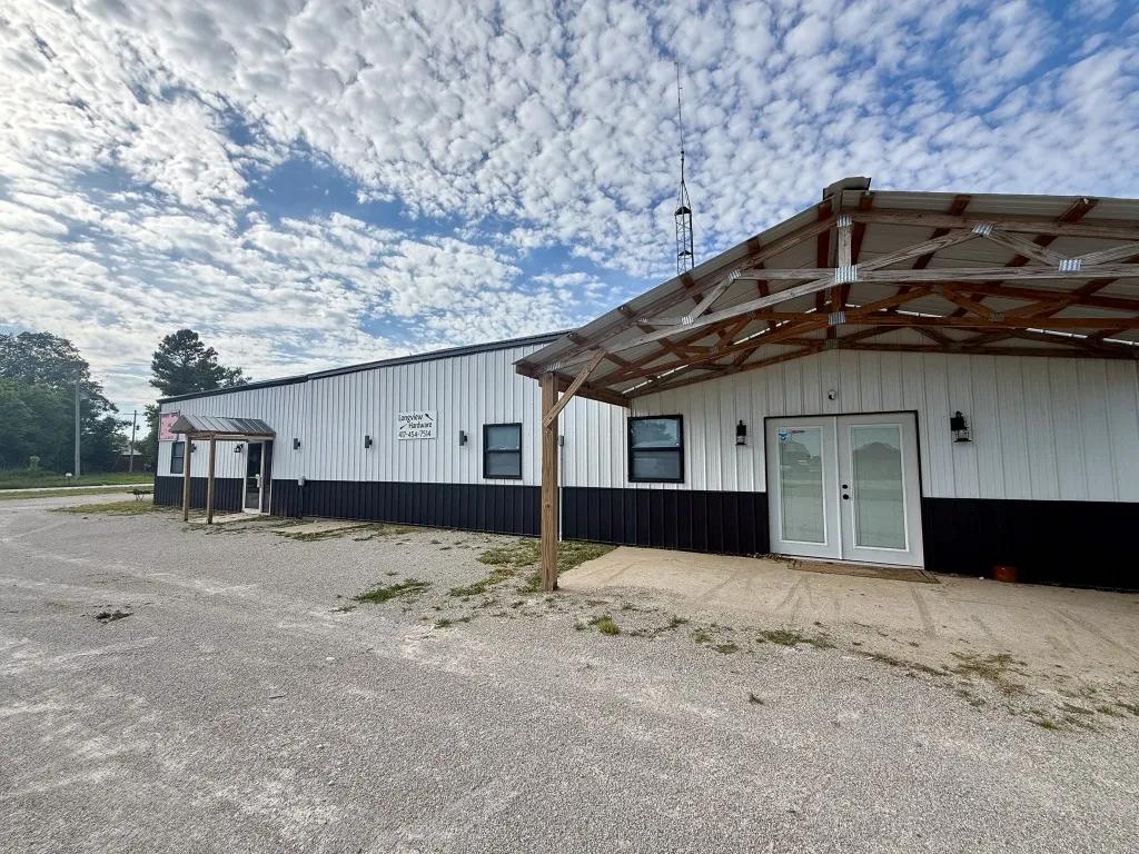 Longview Stop n’ Shop Building