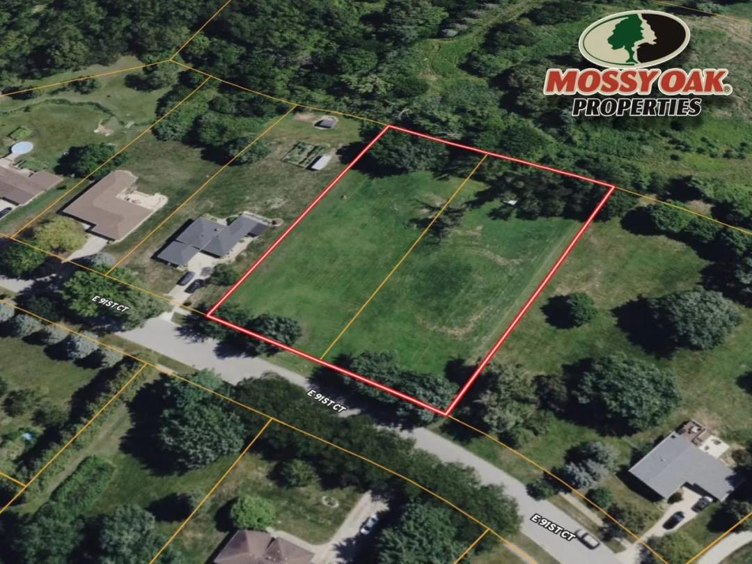 1.32 +/- ACRES - 9135 Vigo Appr St Crown Point, IN 46307 - Porter County- Double Lot for sale