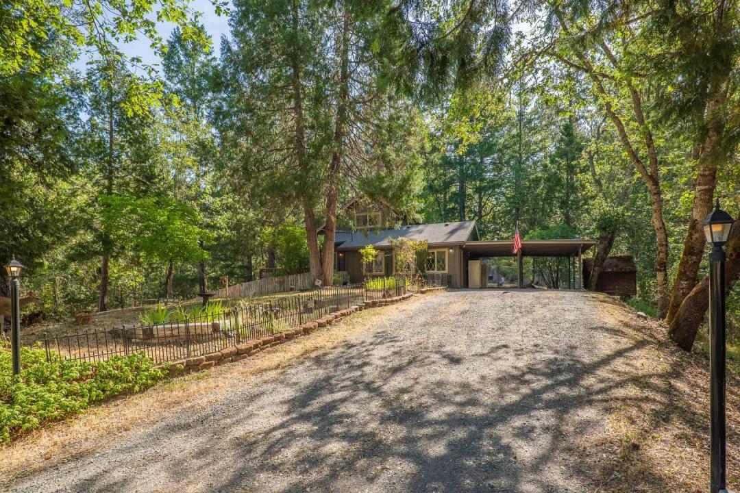 475 Penny Lane
