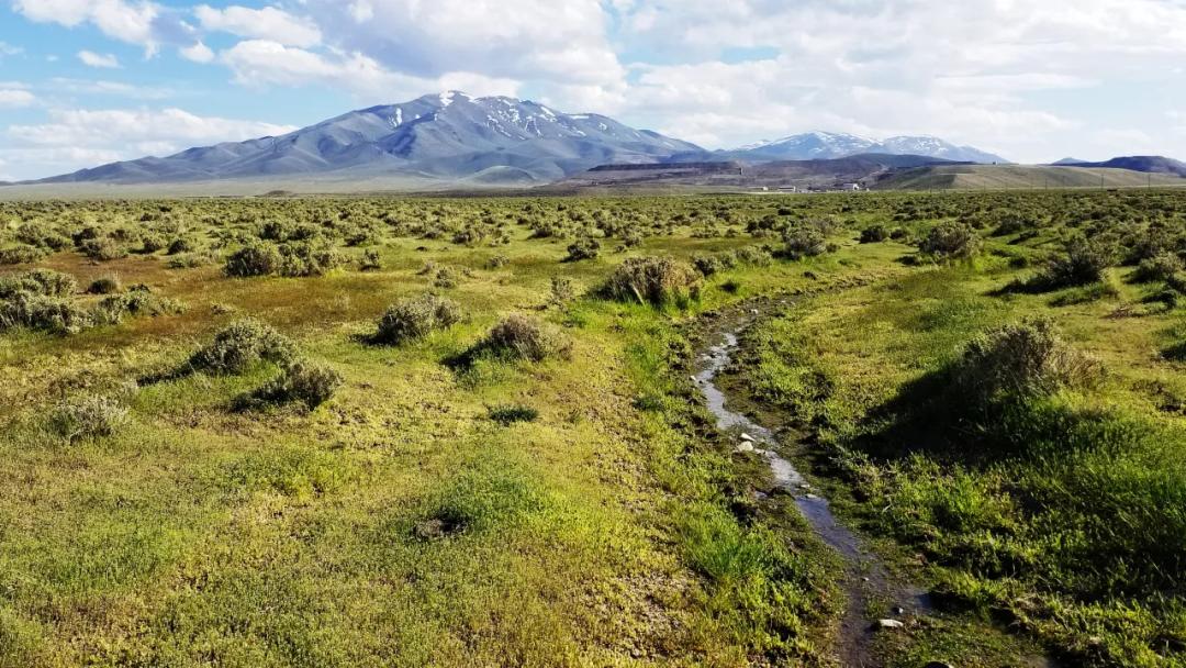 Large parcel - Sweeping Views - South of IH 80