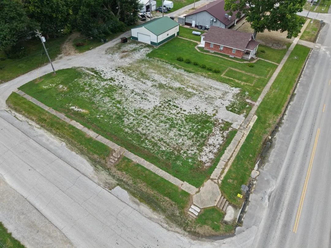 Commercial Lot with Exceptional Development Opportunity – Clark County