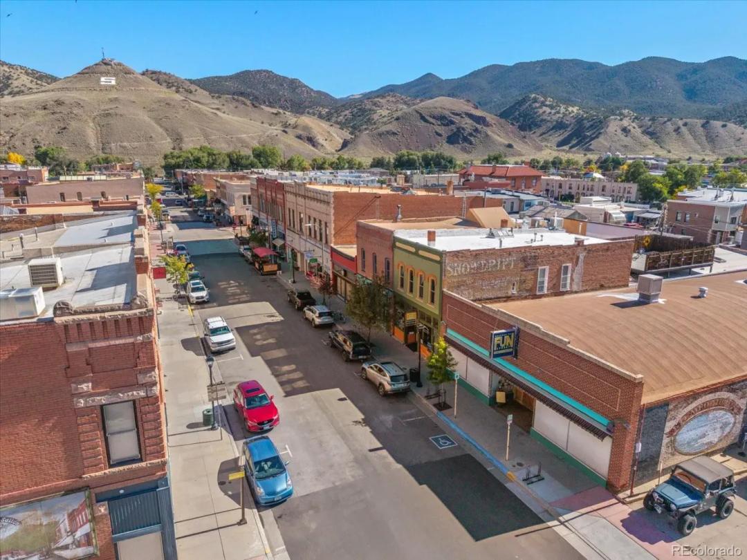 225 F Street Unit C, Salida