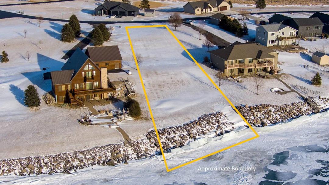 Northbay Lake Albert Lakefront Lot
